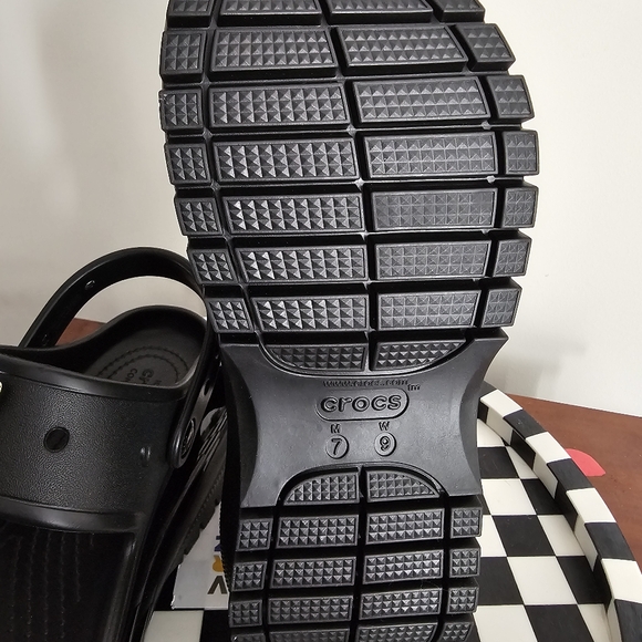 COPY - Classic Mega Crush Crocs - Picture 5 of 5